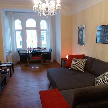 Lichtdurchflutetes Apartment Prenzlauerberg Berlino Esterno foto
