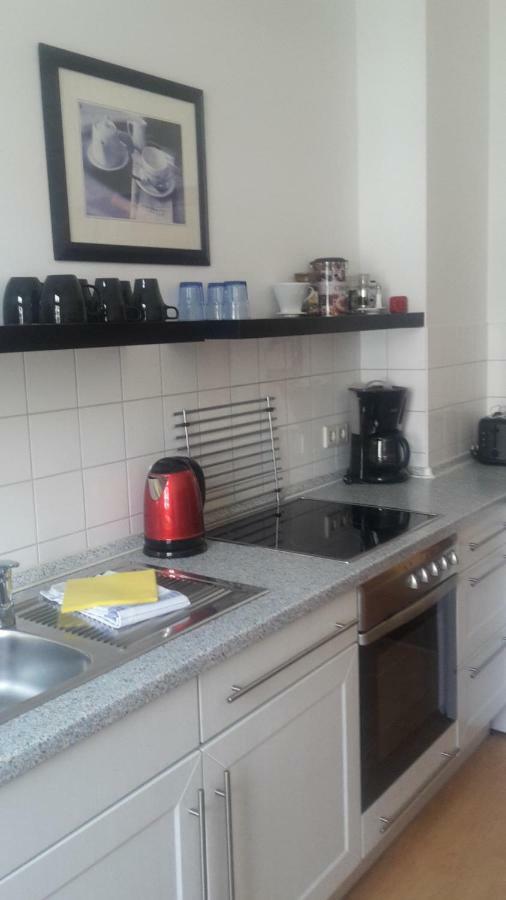 Lichtdurchflutetes Apartment Prenzlauerberg Berlino Esterno foto